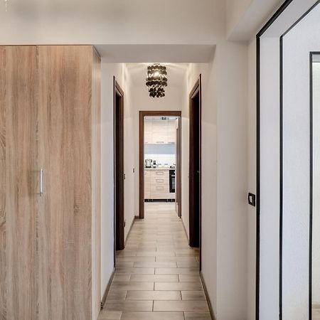 Chanttal Luxury - Fountain Bucureşti Ngoại thất bức ảnh