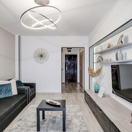 Chanttal Luxury - Fountain Bucureşti Ngoại thất bức ảnh