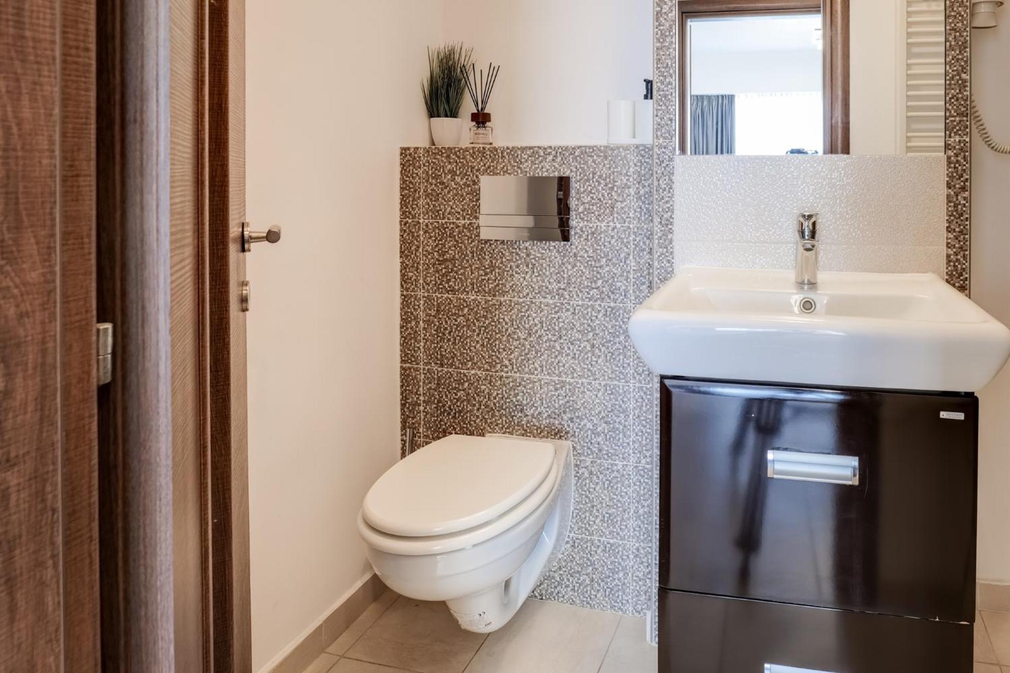 Chanttal Luxury - Fountain Bucureşti Ngoại thất bức ảnh